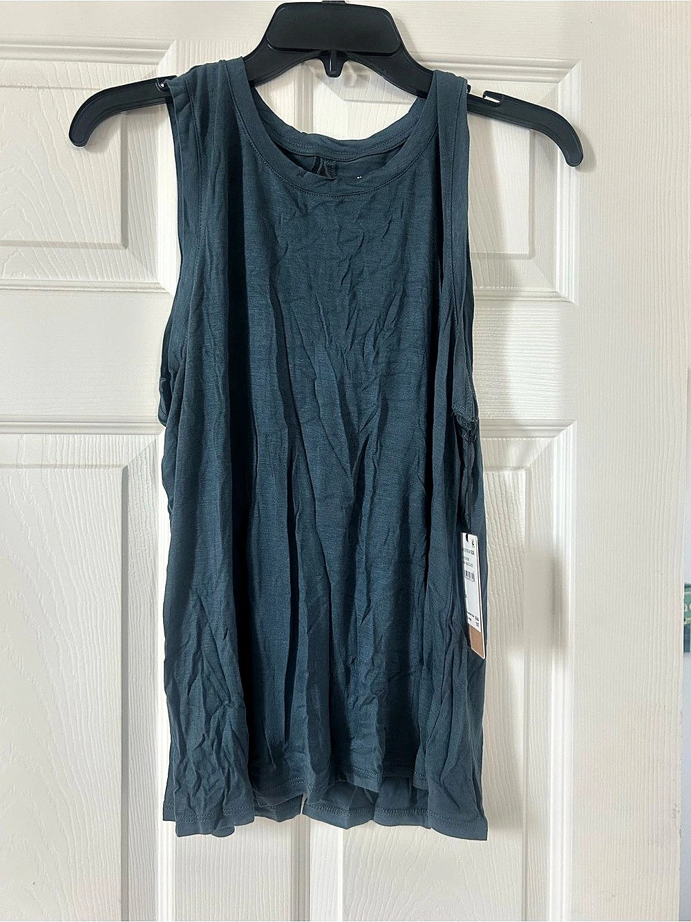 Halogen Back Keyhole Tank Blue Sleeveless Top